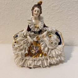 Rare antique Dresden lace figurine by Franz Witter "Woman on the sofa" OUTSTANDING