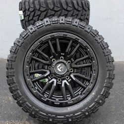 20" Fuel Rebel w- 33" TBB Tires