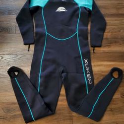 NEW - Woman/Man Full Body Wet Suit - Large