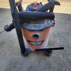 Ridgid 12 Gal. 5.0 Peak HP NXT Shop Wet /Dry Vac with General Debris Filter, Locking Hose and Attachments HD12000