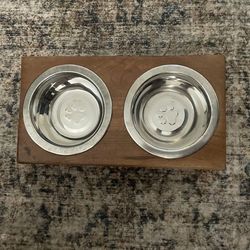 Wood Pedastal Dog Bowl