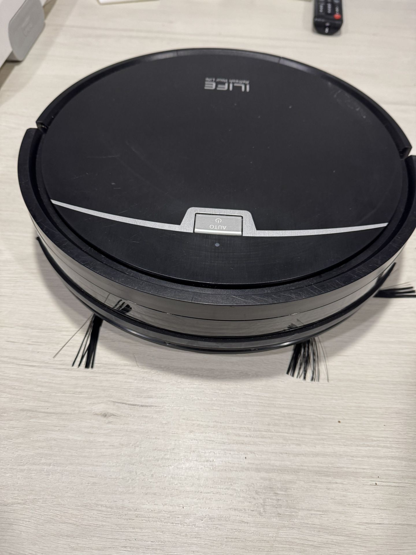 ILIFE Robot Vacuum and Mop