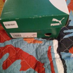 Girls Puma's