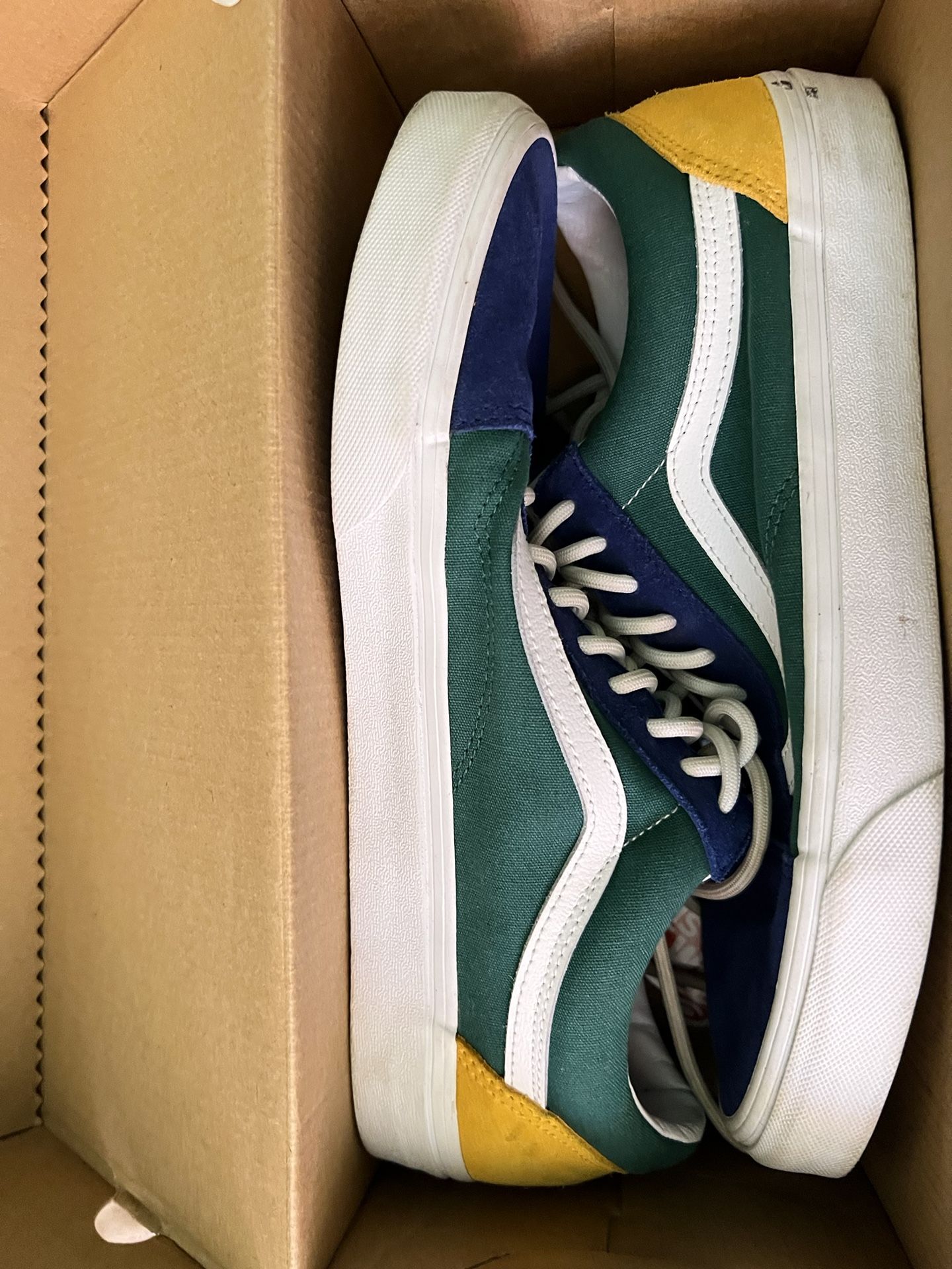 Vans Yacht Club Size 10.5