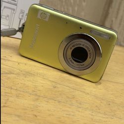 HP Photosmart R742 Green - 7MP Digital Camera 3X Optical Zoom W Battery Tested