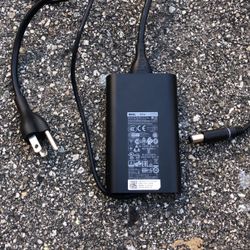 Dell Laptop Computer AC Adapter 