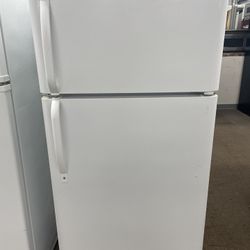 Frigidaire Refrigerator Top And Bottom White