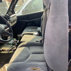 04 Silverado Seats 