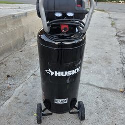 Husky
20 Gal. 200 PSI Oil Free Portable Vertical Electric Air Compressor