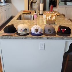 Assorted Snap Backs, all 6 For 20. See Additional Pic