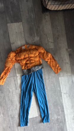 Fantastic 4 costume can fit a 4,5, 6 or even 7 year old