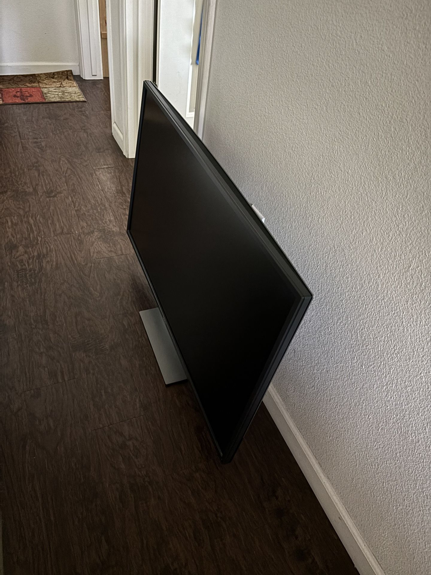 Dell Ultra HD (UHD) IPS Monitor 43” 4K - P4317Q READ DESCRIPTION NO BOX 📦!! PICK UP ONLY NO TRADE 👉FIRM ON PRICE👈 💲275 ONLY CASH 💵 