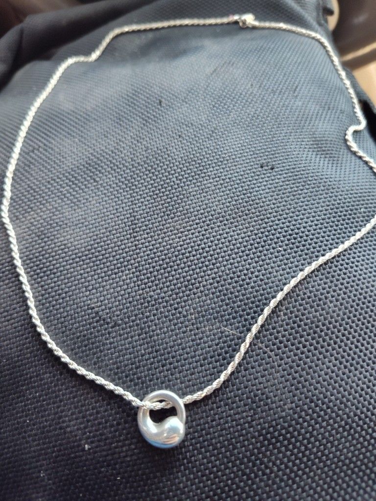 Tiffany &Co. Pendant Necklace