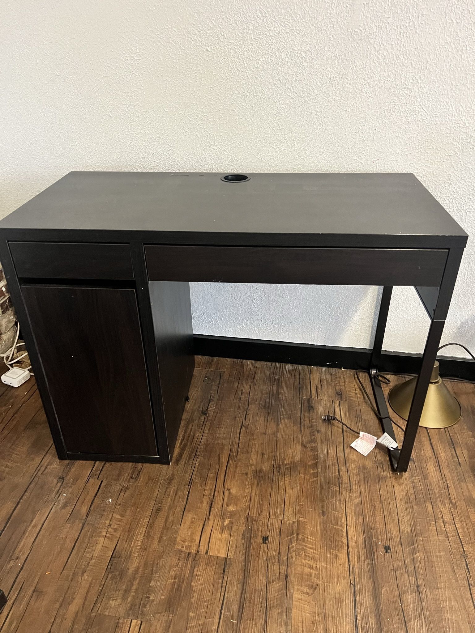 Ikea desk - Great condition