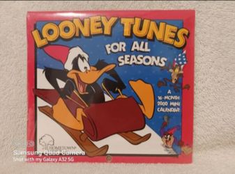 Vintage Looney tunes for all seasons mini calendar