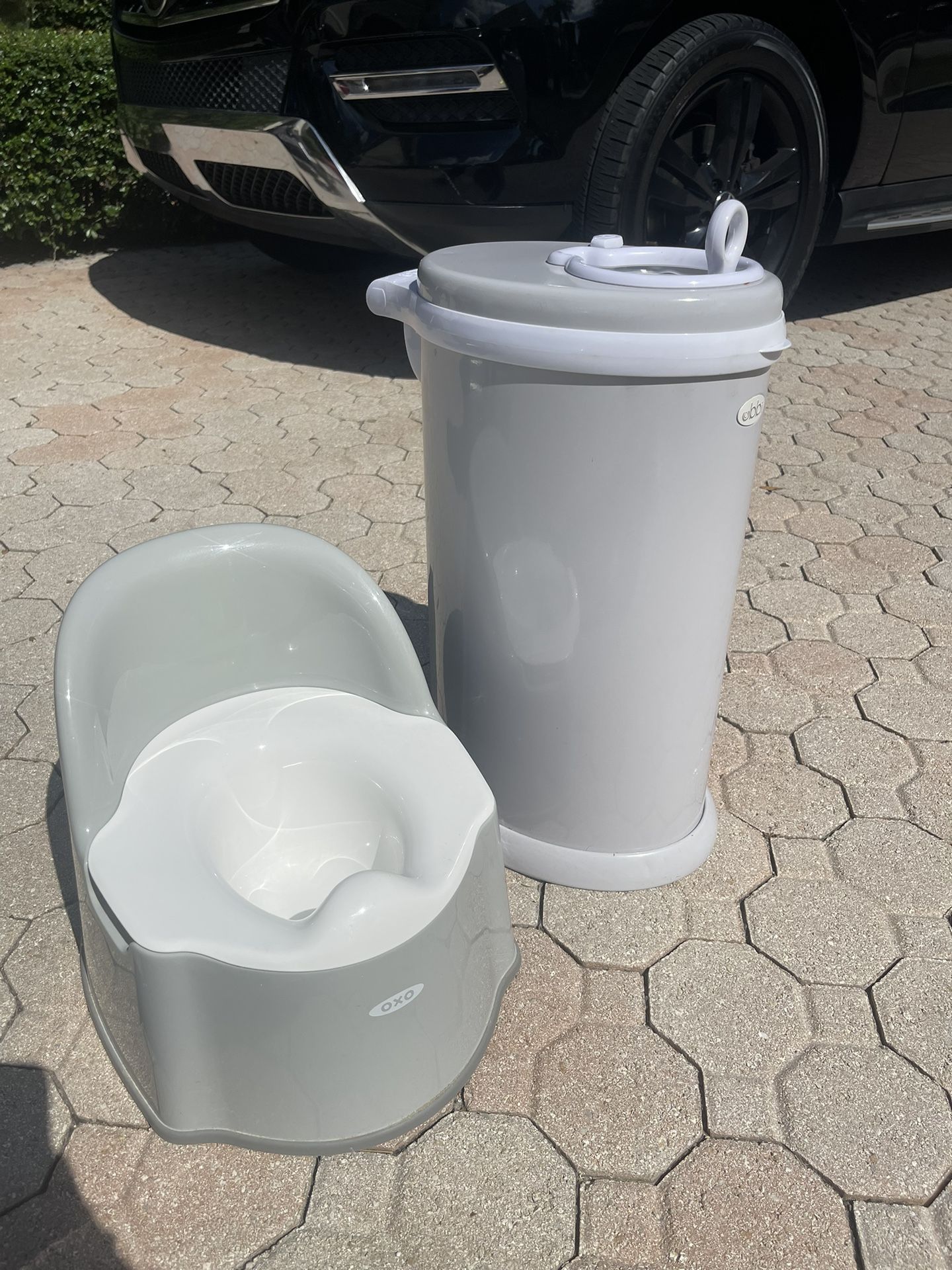 Training potty And Metal Pamper Garbage