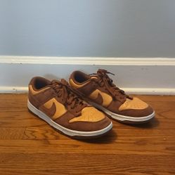 Nike Dunks 