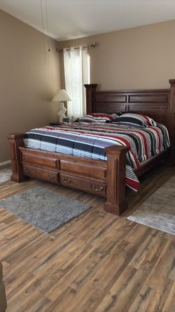 King size bed