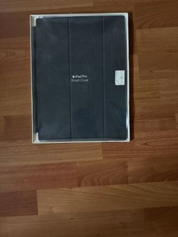 iPad Pro (12.9-inch) Smart Cover Charcoal Gray