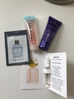 Add-on products, skincare and perfume sample