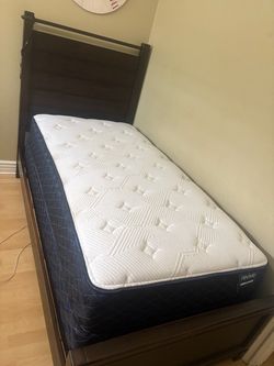 Twin bed