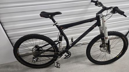 Maverick Downhill Mountainbike OG Cost 6k New