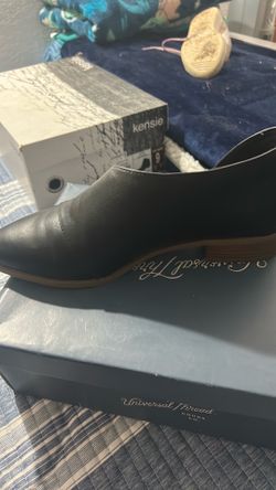Women’s shoes size 9 1/2