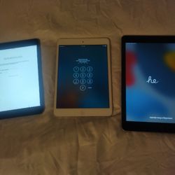 3 Apple iPads - $100 For All 