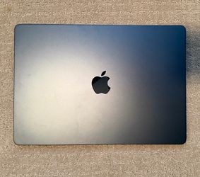 Apple MacBook Air 15-inch M2 2023 – 8GB RAM 256GB SSD – Midnight