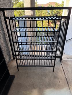 Free Shoe Rack