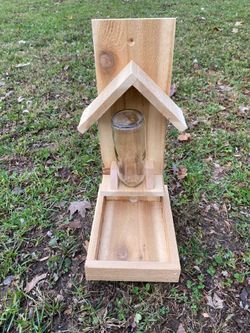 Bird feeder