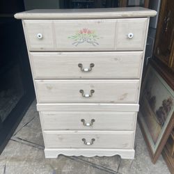5 Drawer Dresser