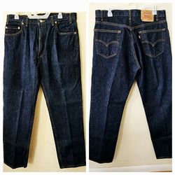 36x30 Levi Strauss & Co. 505 Blue Denim Men's Jeans Straight Leg. 30" Inseam. 

Measures 36x30. 30" Inseam. 

Pre-owned in excellent pre-cleaned condi