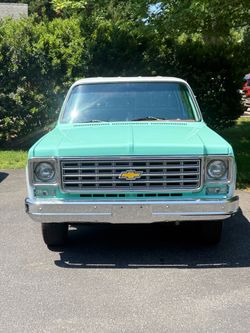 1975 Chevrolet C20 Crew Cab Long Bed– 350 V8 – 3-Speed Manual – Runs & Drives - VERY RARE