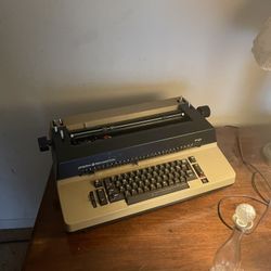 Typewriter 