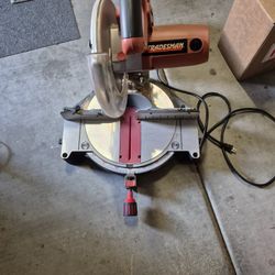 Chop Saw / 10 In Compound Miter Saw
