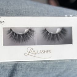 Lilly Lashes