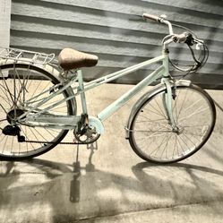 Women’s Schwinn Bike