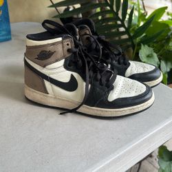 Jordan High Top Mocha Size 4M 6W