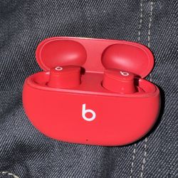 Beats Studio Buds 