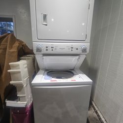 washer/dryer combo Frigidaire Quiet Pack