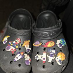 kids child crocs shoes slippers sandals slideons jibbitz croc charms