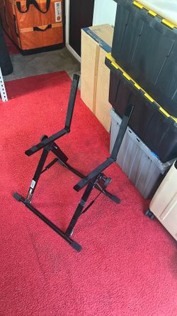 Confidence monitor stand