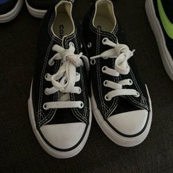 Kids Chuck Taylor’s Size 11