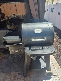 Pit boss Smoker & Grill & Pit Boss cover