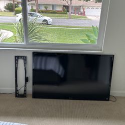 55 Inch Sony TV With Mount $150 OBO