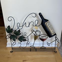Wine bottle holder wall decoration