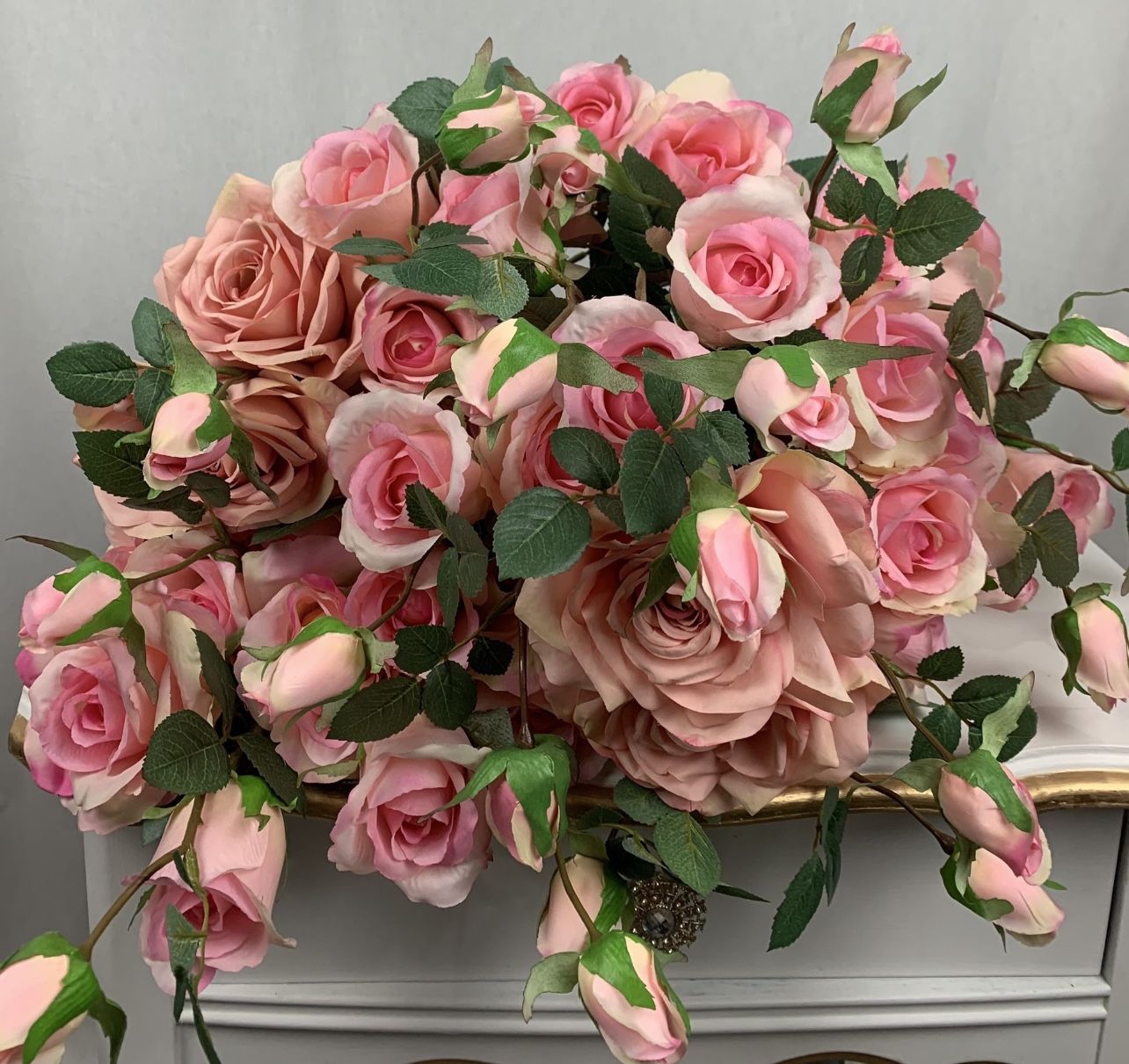 24 Pink Long Roses