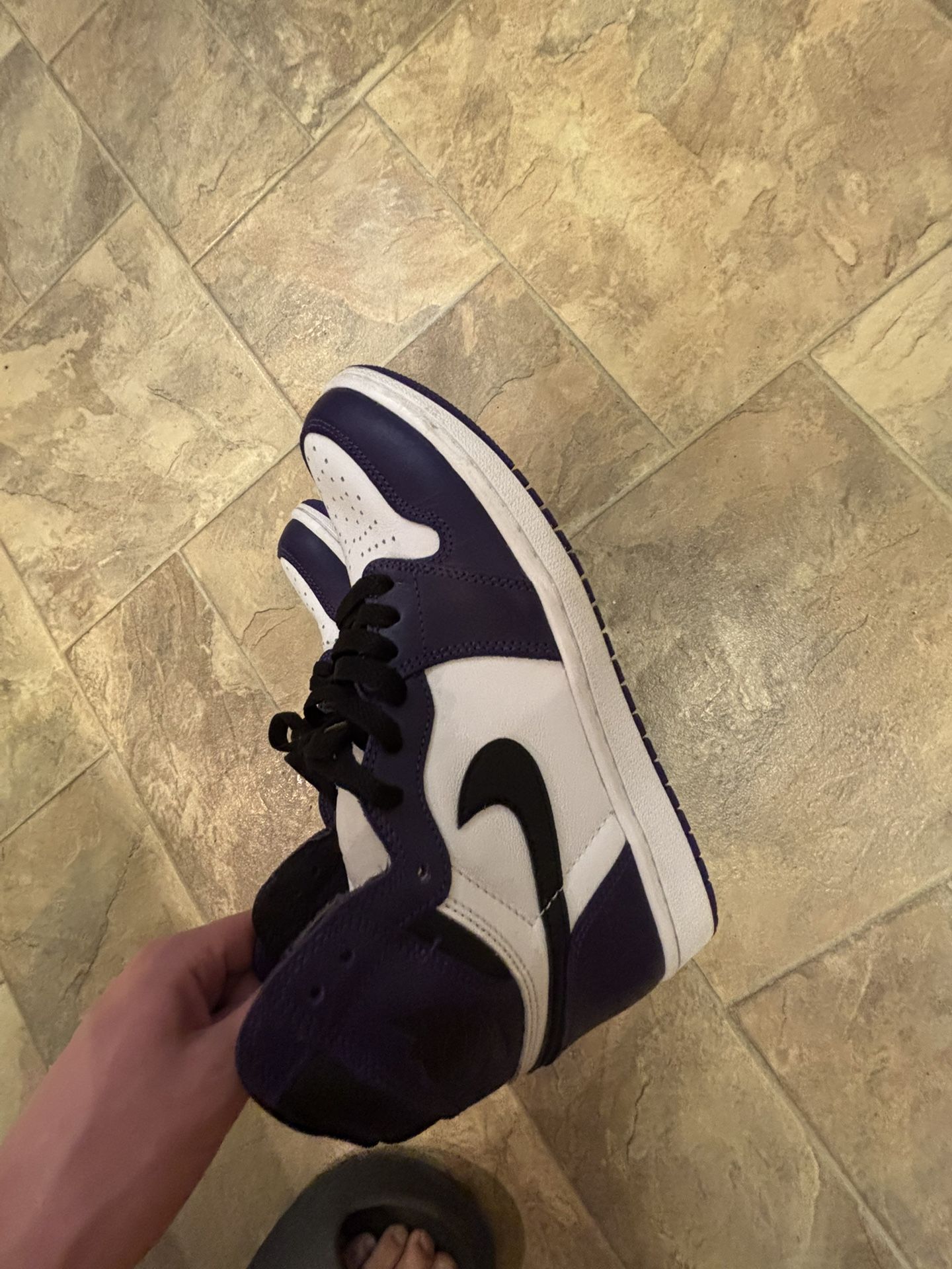 Jordan 1 Court Purple