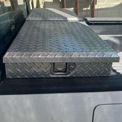 Midsize Truck Tool Box 